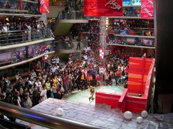 Fashion Show at 77th Street Mall