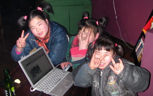 4AM flower girls rockin' out