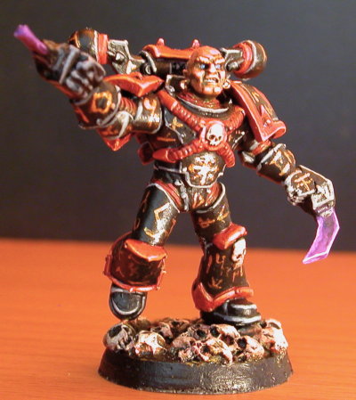 Chaos Space Marine with twin lightning claws